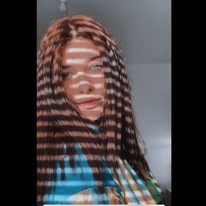 Meet your Posher, Alyson